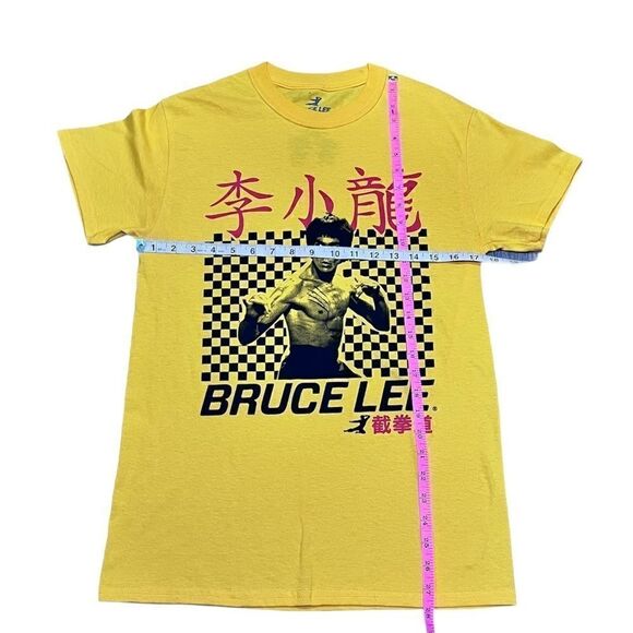 VINTAGE BRUCE LEE T-SHIRT YELLOW SIZE SMALL - Picture 2 of 5